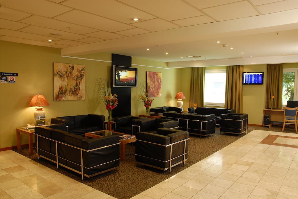 Hotel Aeroparque Inn & Suites Buenos Aires Exterior photo